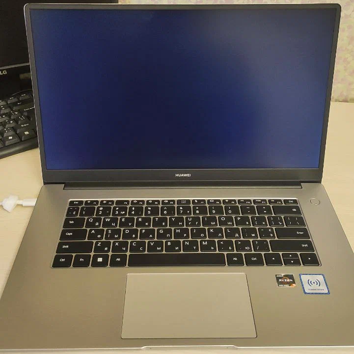 Фото ноутбука HUAWEI MateBook D 1553013GHC