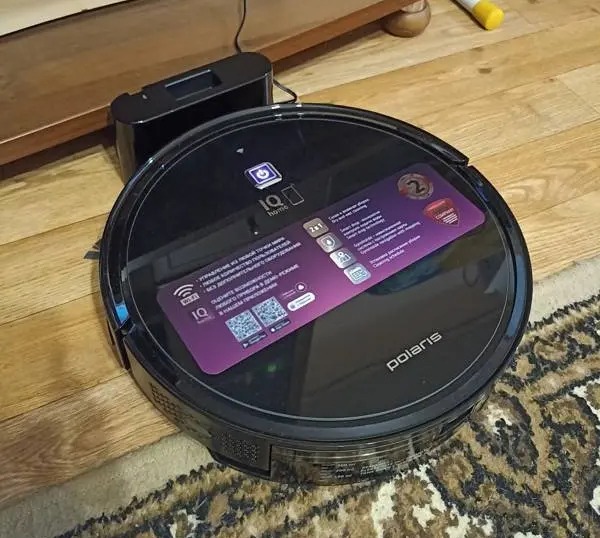 Фото робота-пылесоса Polaris PVCR Wave 15 WiFi IQ Home Aqua
