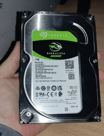 Фото жесткого диска Seagate Barracuda 1 TB ST1000DM010