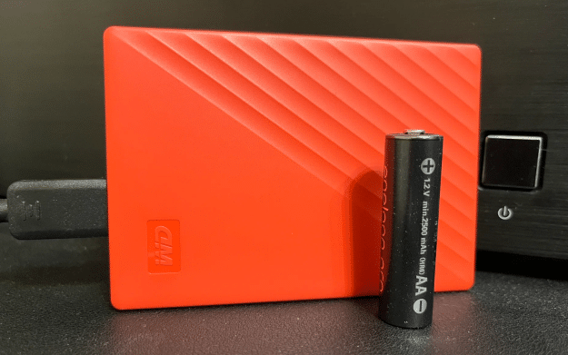 Фото жесткого диска Western Digital My Passport
