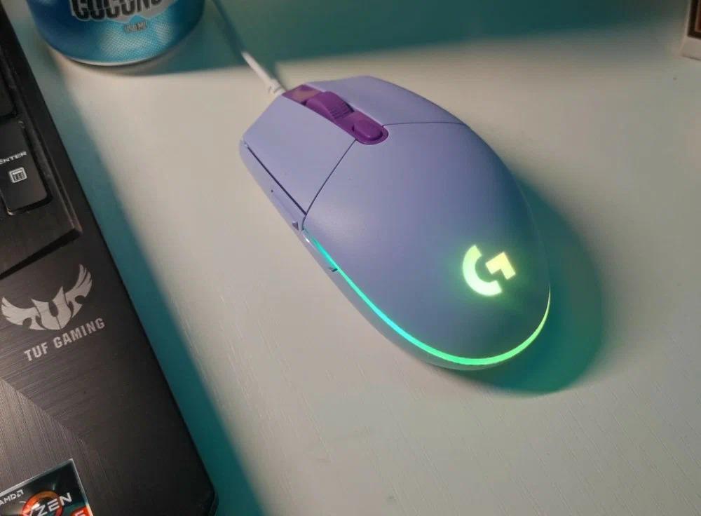 Фото компьютерной мыши Logitech G102 Lightsync