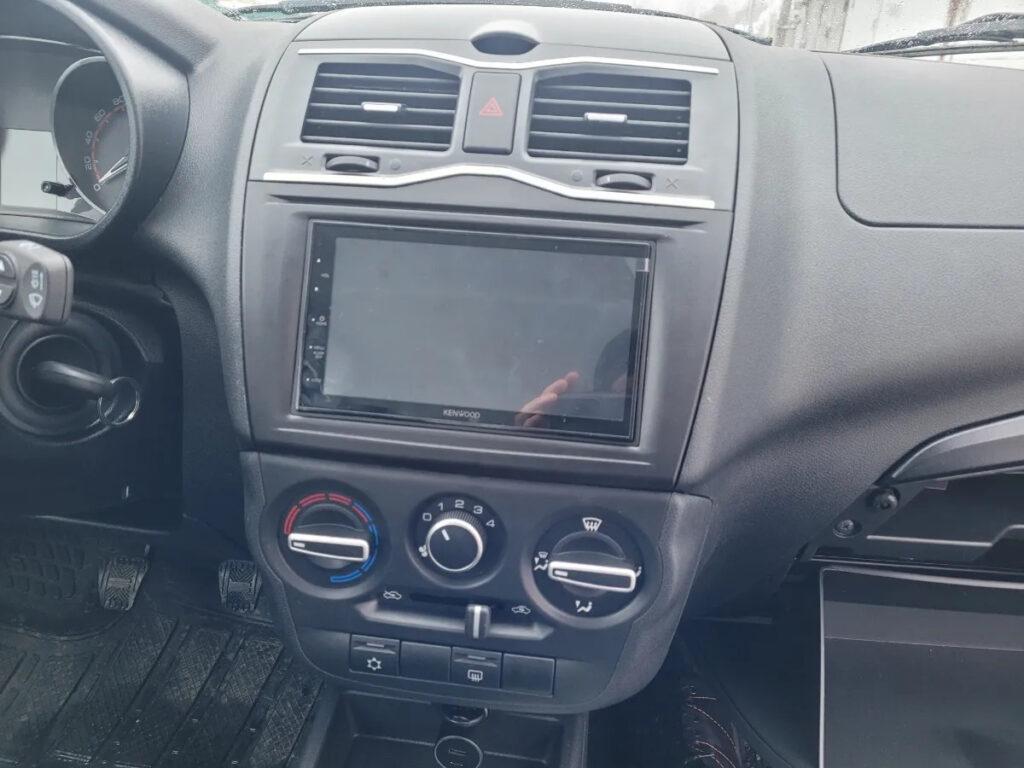 Фото автомагнитолы Kenwood DMX5020S