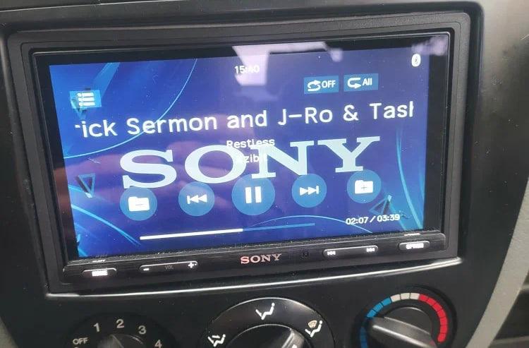 Фото автомагнитолы Sony XAV-AX5650
