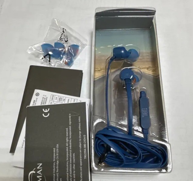 Фото проводных наушников JBL T110