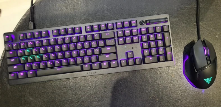 Фото клавиатуры Razer DeathStalker V2